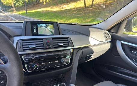 BMW 3 серия, 2018 год, 3 100 000 рублей, 18 фотография