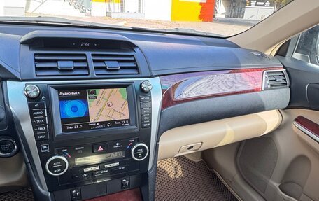Toyota Camry, 2013 год, 1 790 000 рублей, 14 фотография