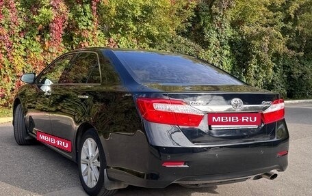 Toyota Camry, 2013 год, 1 790 000 рублей, 4 фотография