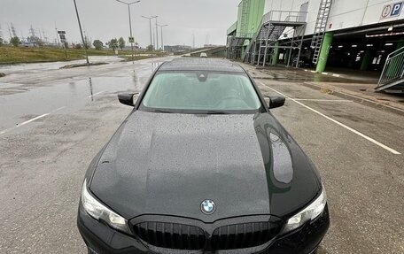 BMW 3 серия, 2020 год, 3 300 000 рублей, 3 фотография
