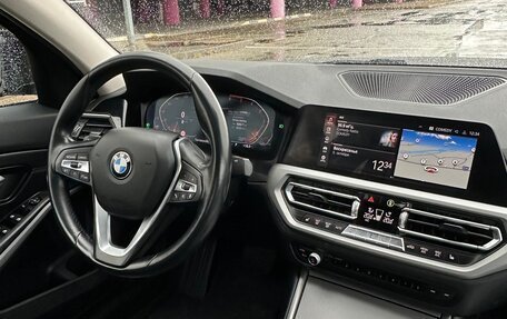 BMW 3 серия, 2020 год, 3 300 000 рублей, 13 фотография