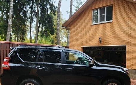 Toyota Land Cruiser Prado 150 рестайлинг 2, 2016 год, 3 850 000 рублей, 3 фотография