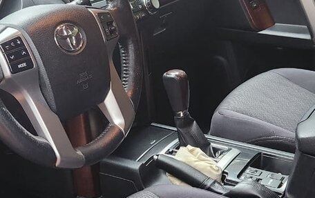 Toyota Land Cruiser Prado 150 рестайлинг 2, 2016 год, 3 850 000 рублей, 6 фотография