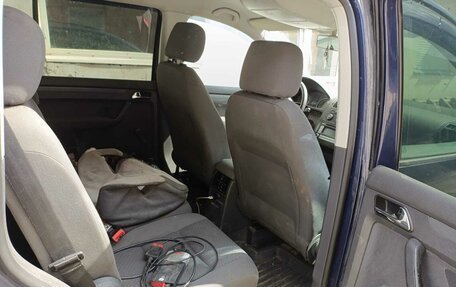 Volkswagen Touran III, 2004 год, 350 000 рублей, 5 фотография