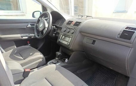 Volkswagen Touran III, 2004 год, 350 000 рублей, 7 фотография