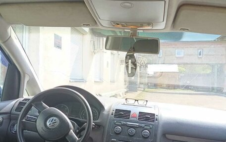 Volkswagen Touran III, 2004 год, 350 000 рублей, 8 фотография