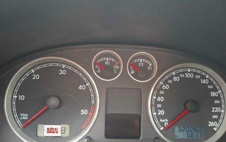 Volkswagen Passat B5+ рестайлинг, 2002 год, 660 000 рублей, 3 фотография
