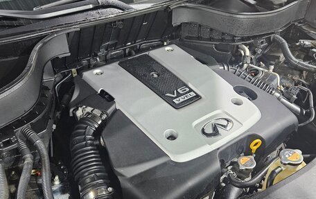 Infiniti QX70, 2015 год, 3 100 000 рублей, 12 фотография