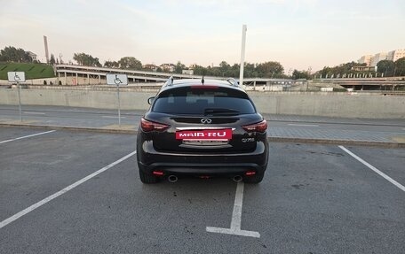 Infiniti QX70, 2015 год, 3 100 000 рублей, 8 фотография