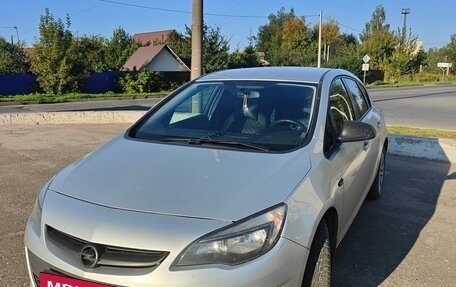 Opel Astra J, 2013 год, 790 000 рублей, 2 фотография