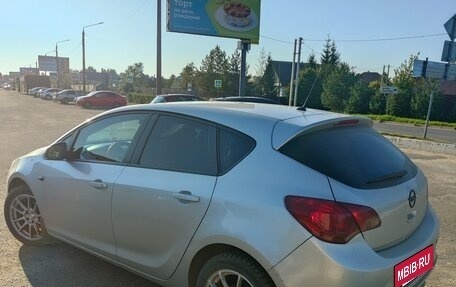 Opel Astra J, 2013 год, 790 000 рублей, 3 фотография