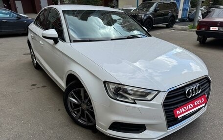 Audi A3, 2018 год, 1 600 000 рублей, 11 фотография