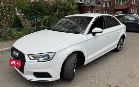Audi A3, 2018 год, 1 600 000 рублей, 4 фотография