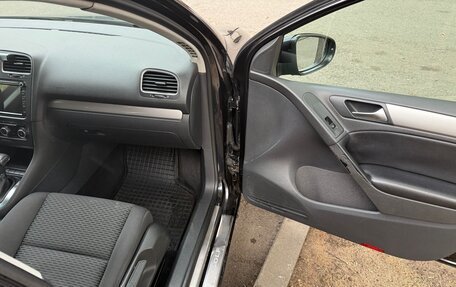 Volkswagen Golf VI, 2010 год, 666 000 рублей, 8 фотография