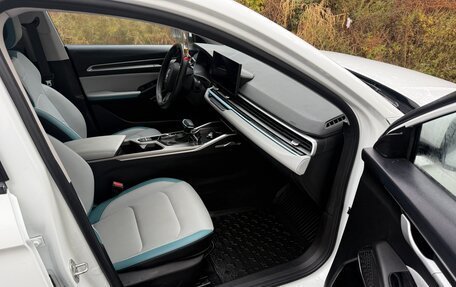 Geely Emgrand, 2023 год, 1 395 000 рублей, 15 фотография