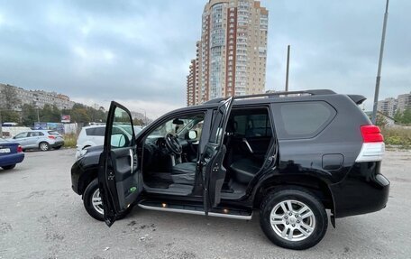 Toyota Land Cruiser Prado 150 рестайлинг 2, 2010 год, 3 100 000 рублей, 14 фотография