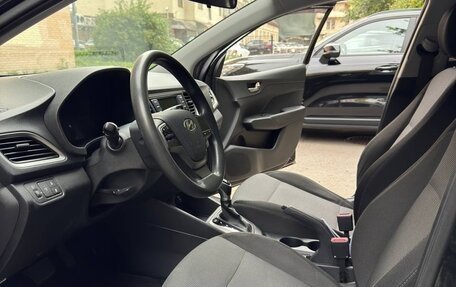 Hyundai Solaris II рестайлинг, 2018 год, 1 200 000 рублей, 11 фотография