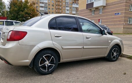 KIA Rio II, 2010 год, 650 000 рублей, 4 фотография