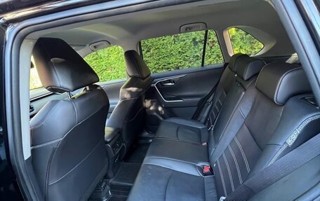 Toyota RAV4, 2020 год, 3 395 000 рублей, 6 фотография