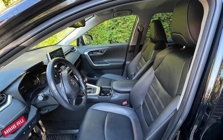 Toyota RAV4, 2020 год, 3 395 000 рублей, 5 фотография