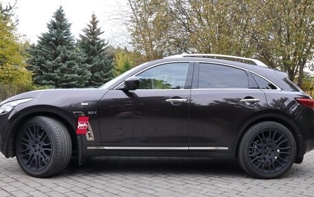 Infiniti QX70, 2015 год, 2 000 000 рублей, 4 фотография