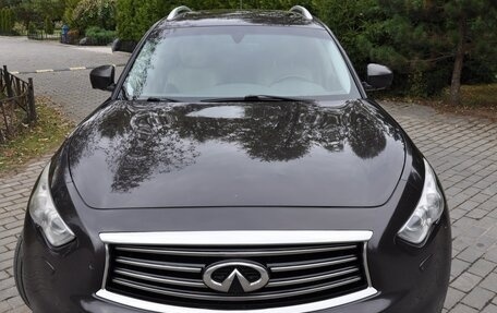 Infiniti QX70, 2015 год, 2 000 000 рублей, 8 фотография