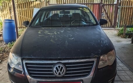 Volkswagen Passat B6, 2006 год, 240 000 рублей, 1 фотография