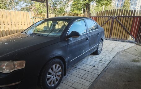 Volkswagen Passat B6, 2006 год, 240 000 рублей, 2 фотография