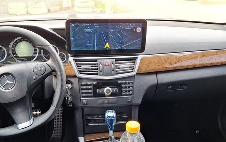 Mercedes-Benz E-Класс, 2011 год, 1 250 000 рублей, 6 фотография
