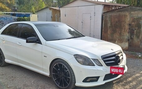 Mercedes-Benz E-Класс, 2011 год, 1 250 000 рублей, 3 фотография