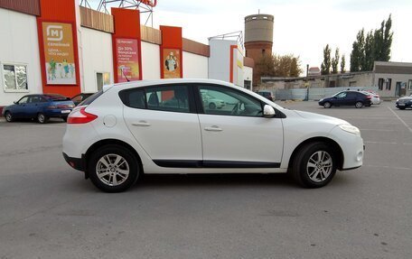 Renault Megane III, 2012 год, 677 000 рублей, 2 фотография