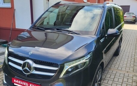 Mercedes-Benz V-Класс, 2019 год, 5 699 000 рублей, 4 фотография