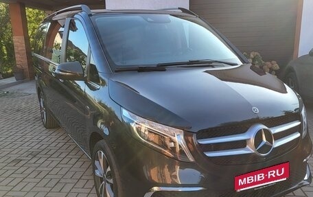 Mercedes-Benz V-Класс, 2019 год, 5 699 000 рублей, 2 фотография