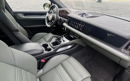 Porsche Cayenne III, 2024 год, 18 300 000 рублей, 11 фотография