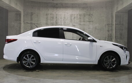 KIA Rio IV, 2021 год, 1 725 000 рублей, 9 фотография