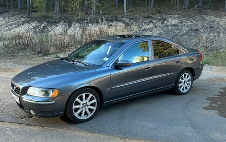 Volvo S60 III, 2004 год, 750 000 рублей, 2 фотография