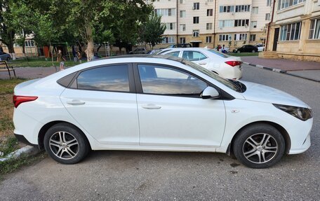 Hyundai Solaris II рестайлинг, 2020 год, 1 430 000 рублей, 4 фотография