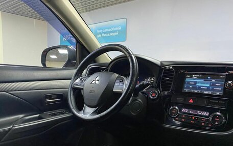 Mitsubishi Outlander III рестайлинг 3, 2013 год, 1 172 000 рублей, 13 фотография