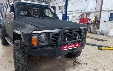 Nissan Patrol, 1992 год, 850 000 рублей, 2 фотография