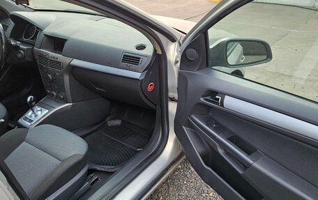 Opel Astra H, 2004 год, 375 000 рублей, 14 фотография