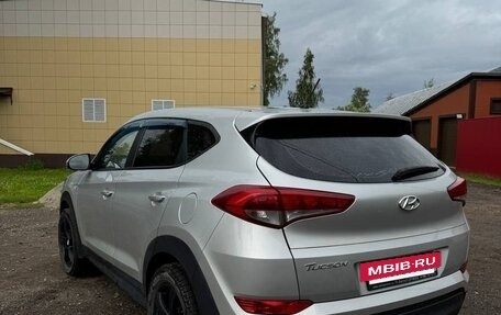 Hyundai Tucson III, 2016 год, 1 750 000 рублей, 4 фотография