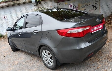 KIA Rio III рестайлинг, 2013 год, 490 000 рублей, 2 фотография