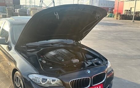 BMW 5 серия, 2011 год, 1 700 000 рублей, 15 фотография