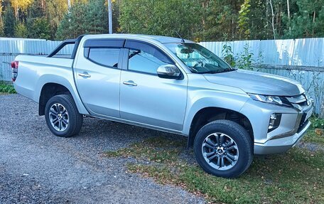 Mitsubishi L200 IV рестайлинг, 2019 год, 2 250 000 рублей, 4 фотография