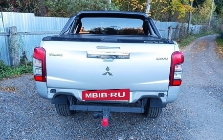 Mitsubishi L200 IV рестайлинг, 2019 год, 2 250 000 рублей, 8 фотография