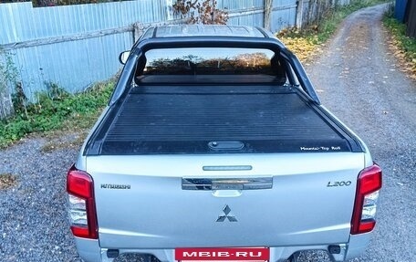 Mitsubishi L200 IV рестайлинг, 2019 год, 2 250 000 рублей, 7 фотография