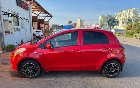Toyota Yaris III рестайлинг, 2007 год, 500 000 рублей, 2 фотография