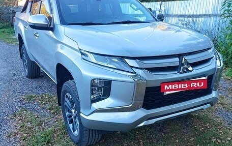 Mitsubishi L200 IV рестайлинг, 2019 год, 2 250 000 рублей, 3 фотография
