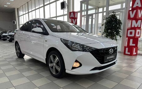 Hyundai Solaris II рестайлинг, 2021 год, 1 819 000 рублей, 4 фотография