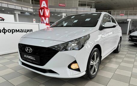 Hyundai Solaris II рестайлинг, 2021 год, 1 819 000 рублей, 2 фотография